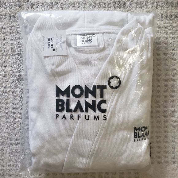 Mont Blanc 100% Cotton Robe - Picture 1 of 2